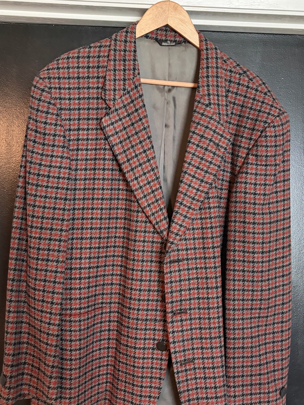 Perry Ellis Red & Black Houndstooth Sport Coat